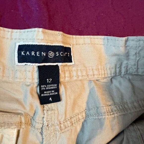 Karen Scott tan shorts - size 12 - elastic at top on sides only - Picture 2 of 7